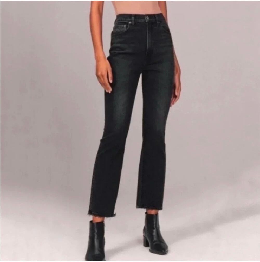 Abercrombie & Fitch Jeans Womens 28 Black Kick Flare Ultra High Rise Raw Hem